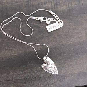 Briqghton Give It a Swirl Heart Revsbl Pndt Ncklc